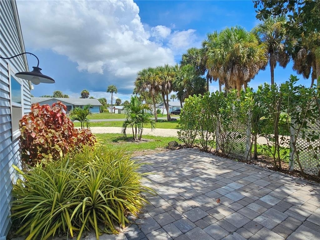 5042 Linda Street - Photo 15