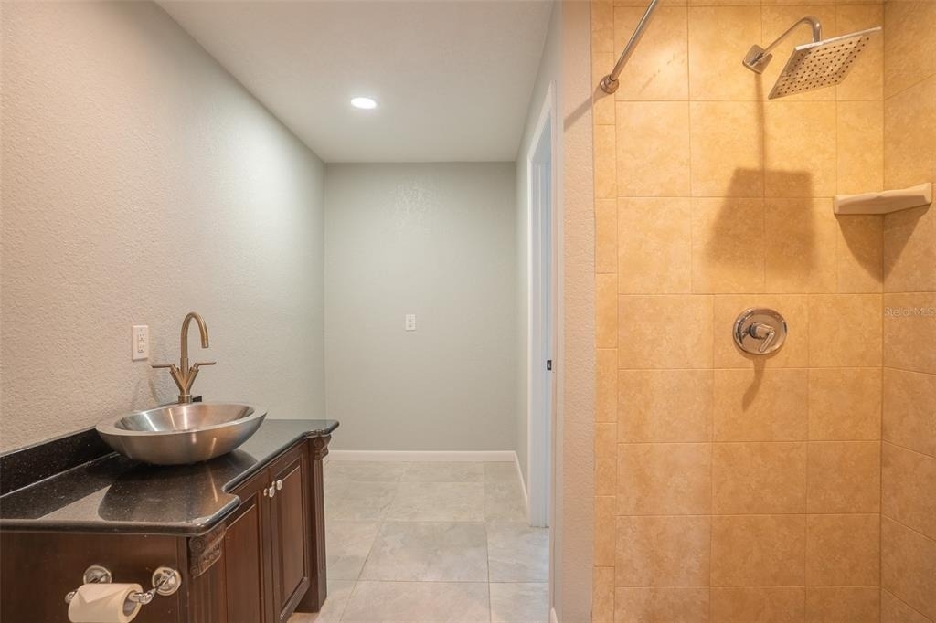 124 Shelley Drive - Photo 12