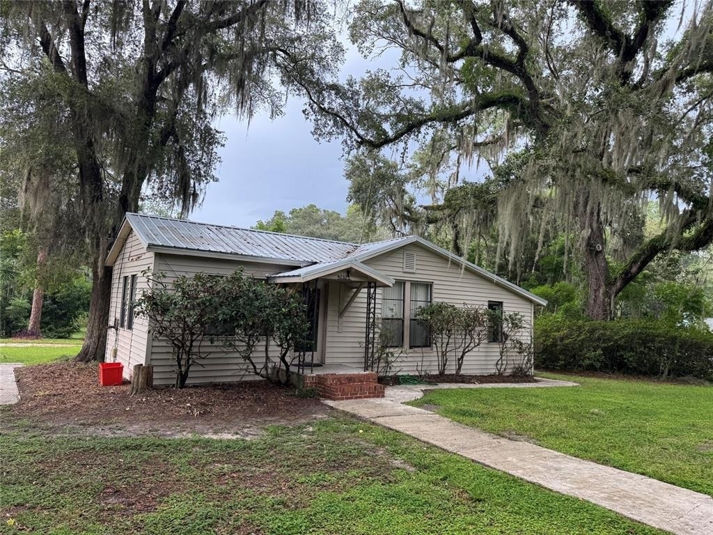 4025 Sw 20th Drive - Photo 2