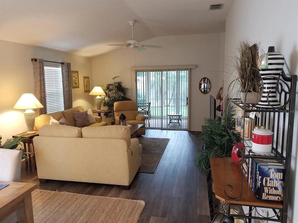 1255 Virginia Drive - Photo 5