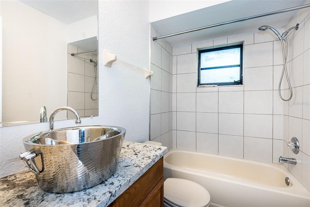838 Jarvis Street - Photo 25