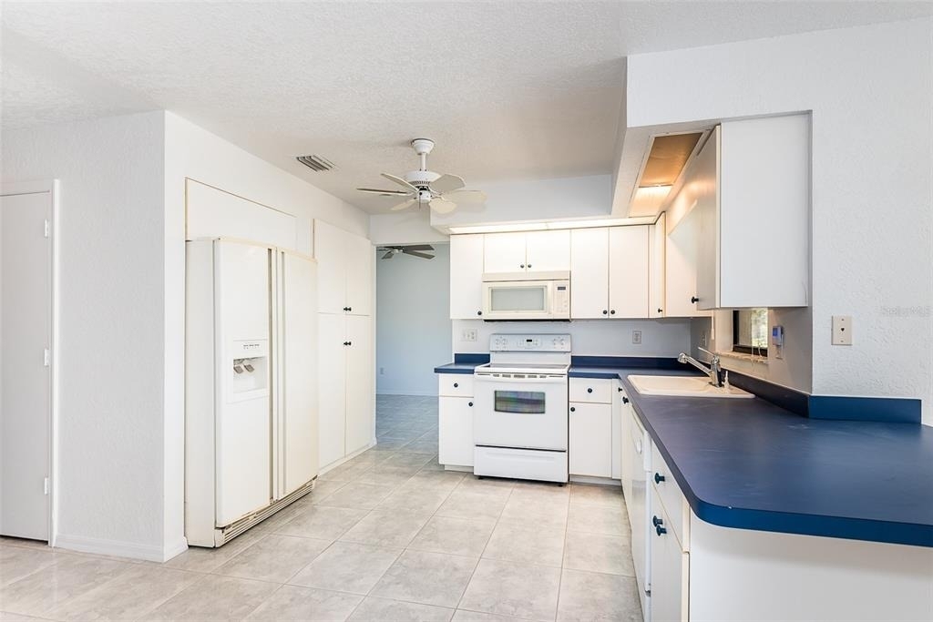 838 Jarvis Street - Photo 14