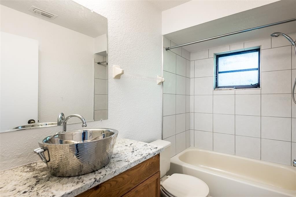 838 Jarvis Street - Photo 22