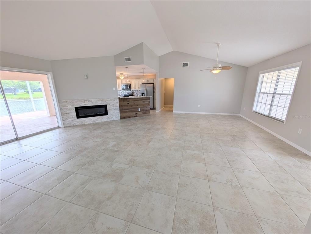 8707 51st Avenue W - Photo 3