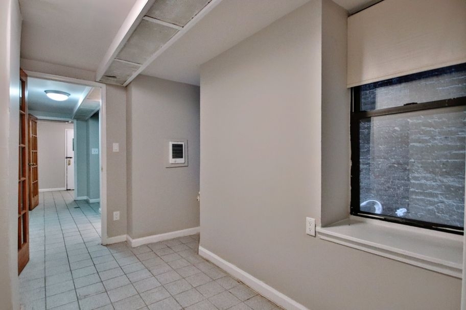 East 7th Street - Photo 1