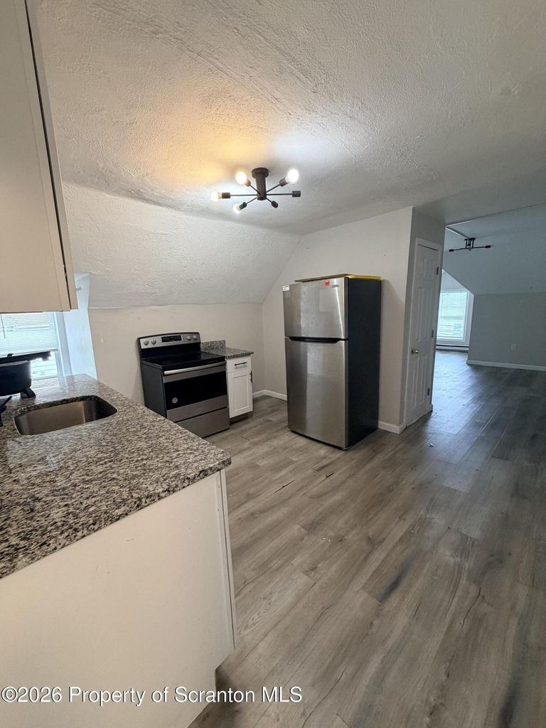 478 N Pennsylvania Avenue - Photo 3