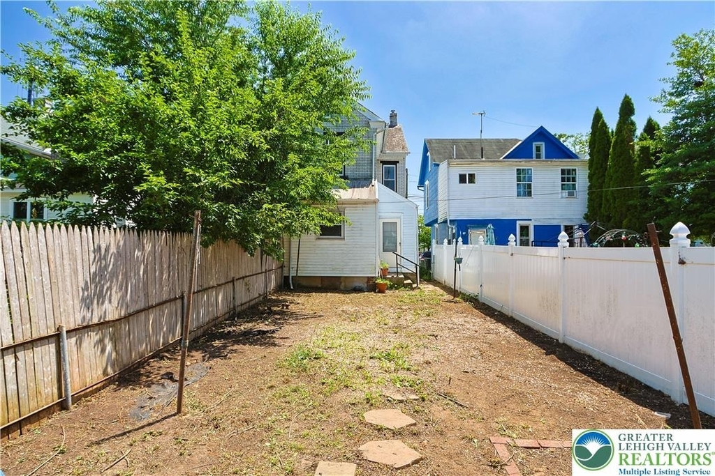 227 E Garrison Street - Photo 24