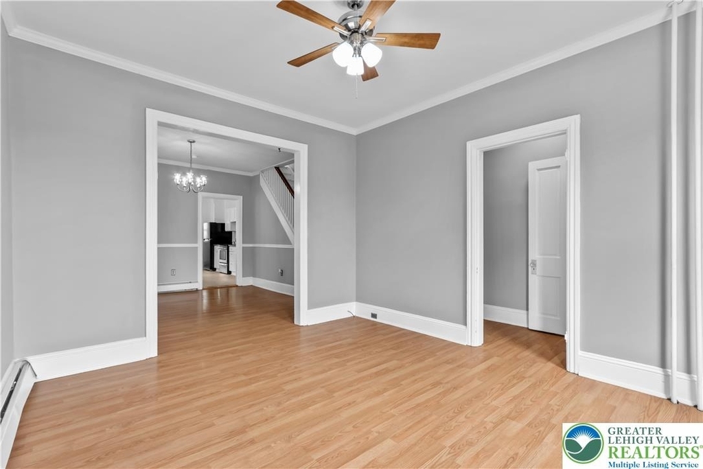 227 E Garrison Street - Photo 2