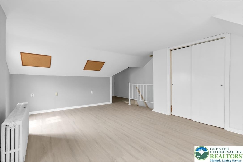 227 E Garrison Street - Photo 23