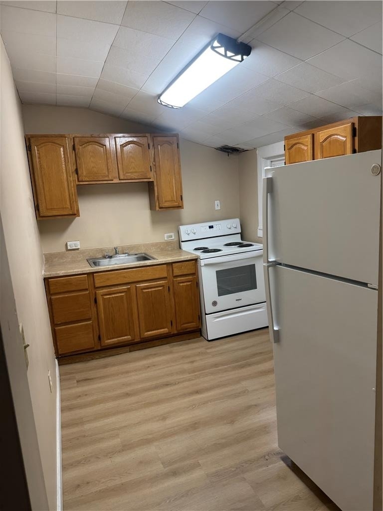328 W Broad Street - Photo 5