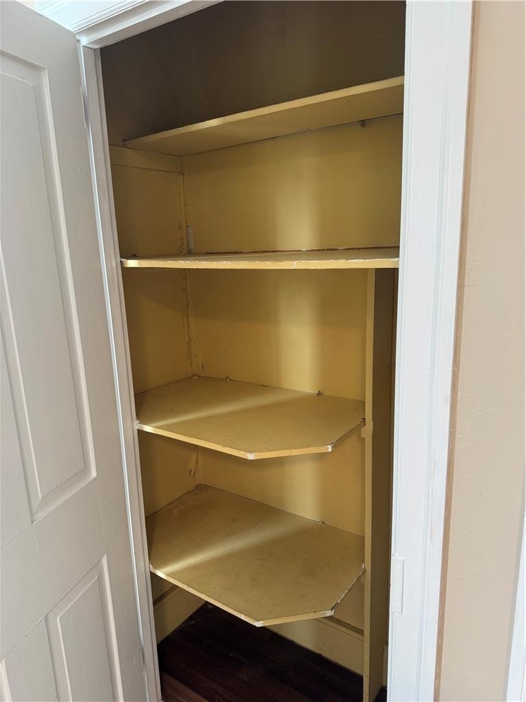 328 W Broad Street - Photo 16