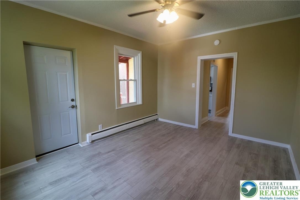 526 Prospect Avenue - Photo 5