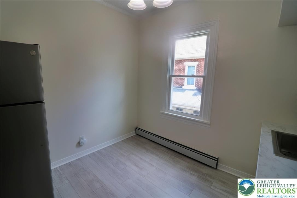 526 Prospect Avenue - Photo 11