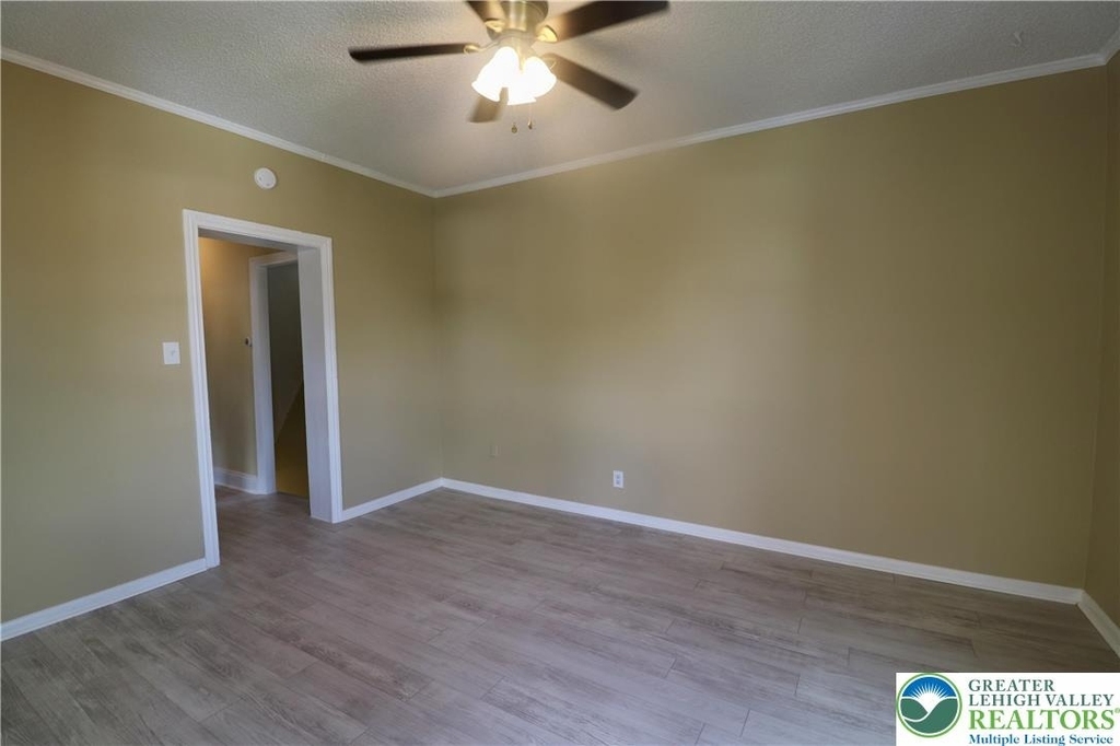 526 Prospect Avenue - Photo 9