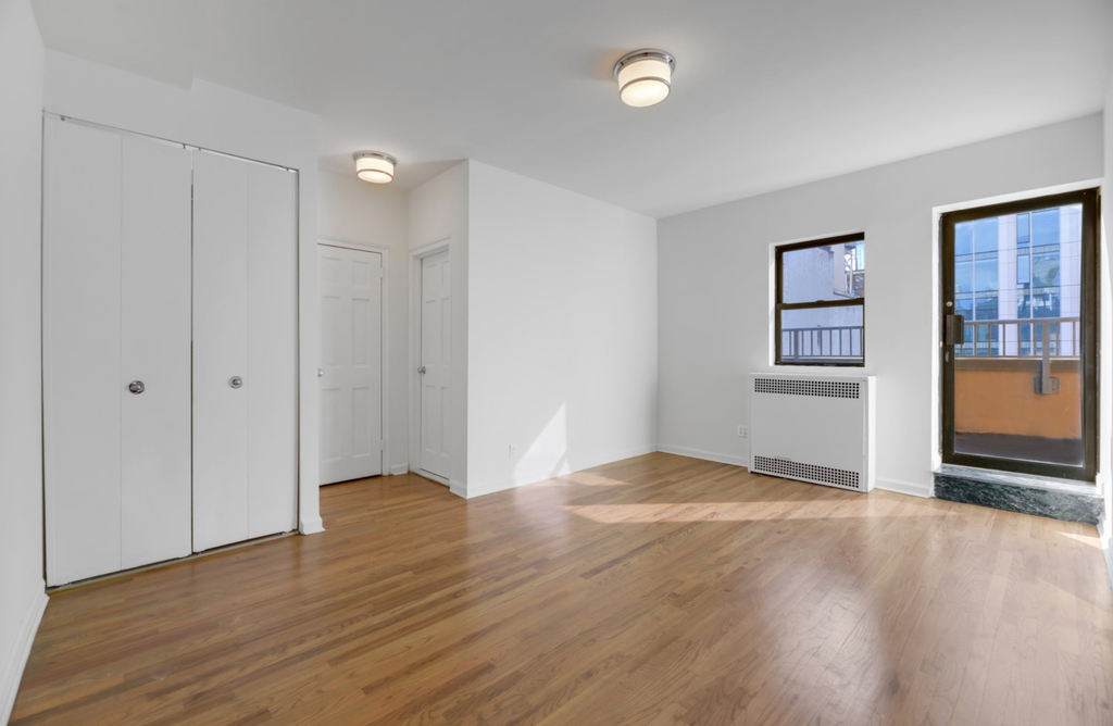 Madison Ave & 30th st - Photo 3