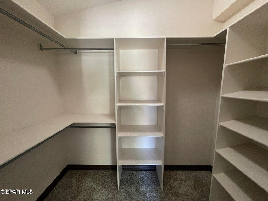 808 Merriman Drive - Photo 10