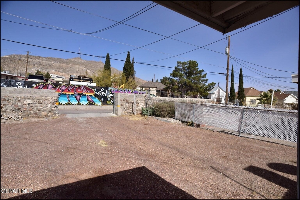 1925 Arizona Avenue - Photo 1