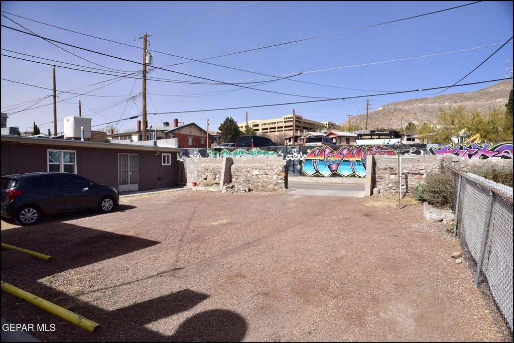 1925 Arizona Avenue - Photo 0