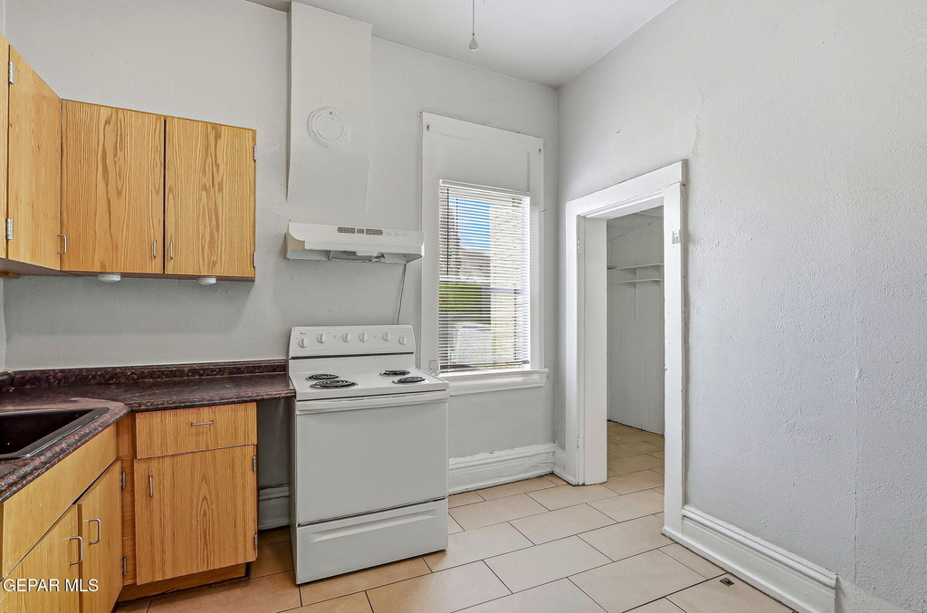1925 Arizona Avenue - Photo 16
