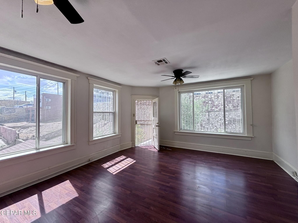 215 W Rio Grande Avenue - Photo 21
