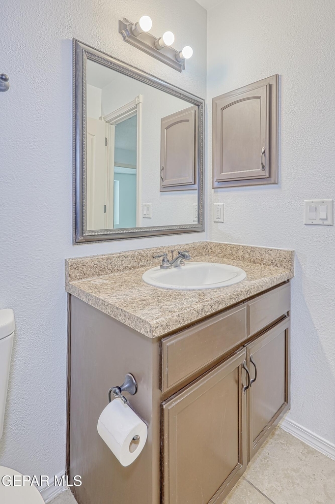14325 Woods Point Avenue - Photo 21
