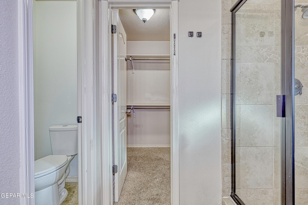 14325 Woods Point Avenue - Photo 31