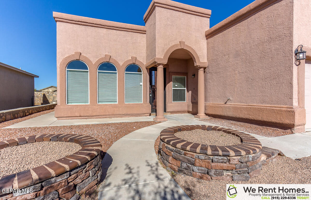 14275 Desert Bush Drive - Photo 1