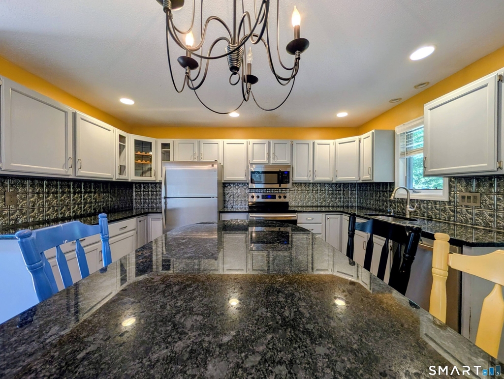 6 Taagan Street - Photo 8