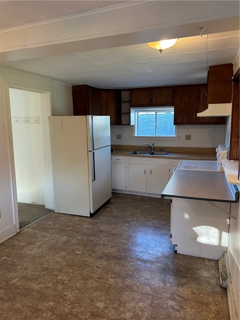 123 Garfield Ave - Photo 2