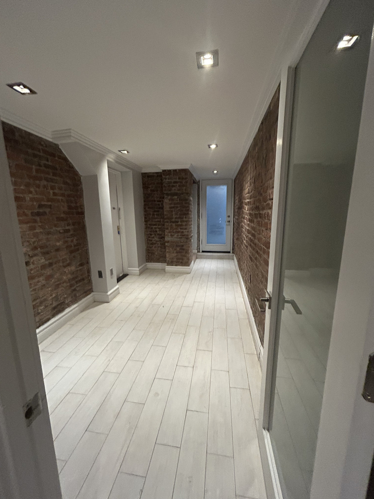 3rd Avenue/ East 13th Street - Photo 9