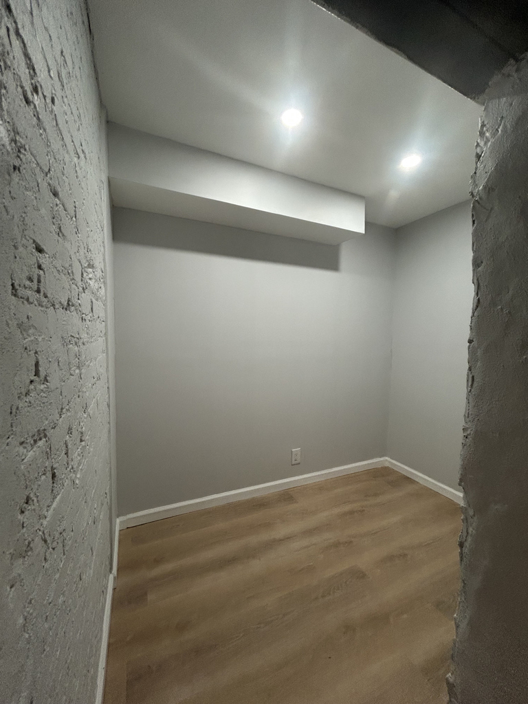 3rd Avenue/ East 13th Street - Photo 16
