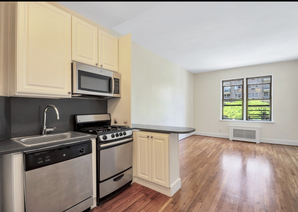 York Ave. & 73rd St. - Photo 1