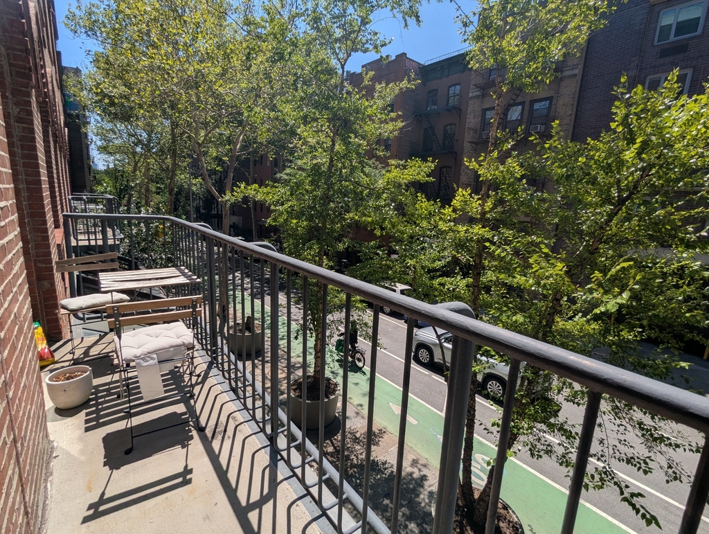 201 East 12th Street, New York, NY 10003 - Photo 4