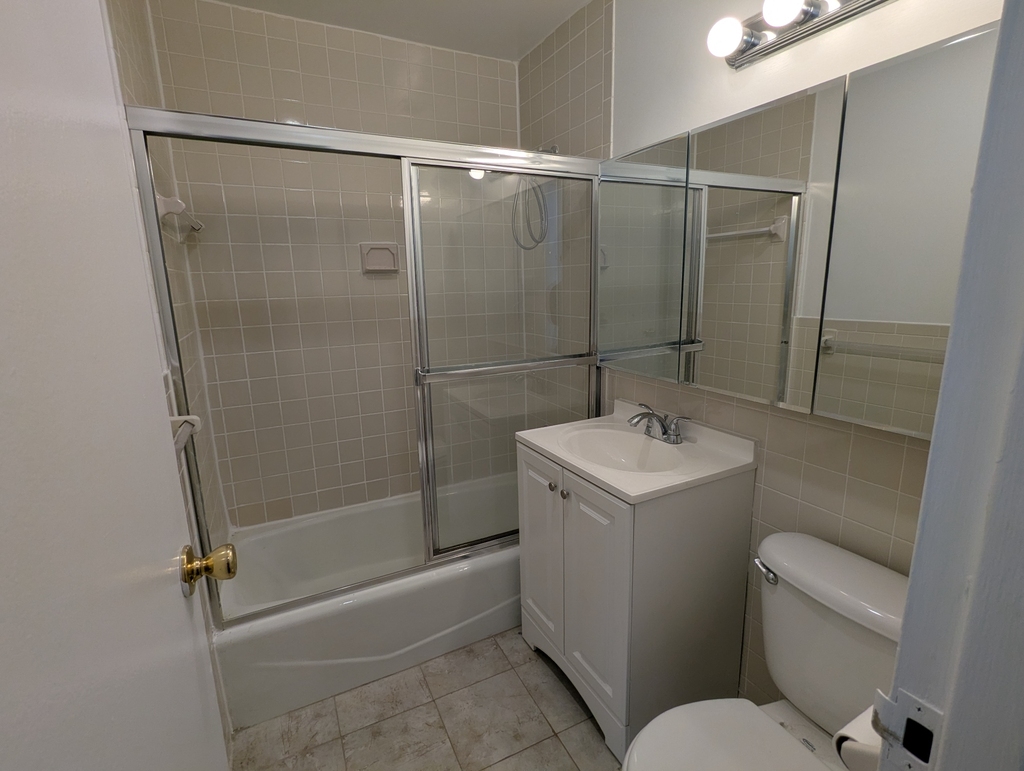 201 East 12th Street, New York, NY 10003 - Photo 3