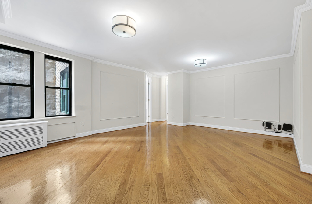 70th Street & 3rd Ave. - Photo 2
