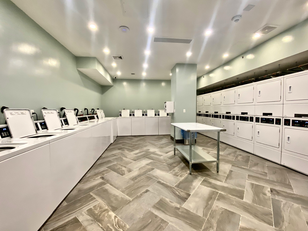 West 81st Street - Photo 11