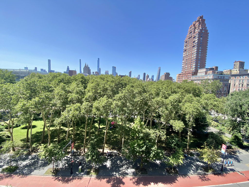 West 81st Street - Photo 0