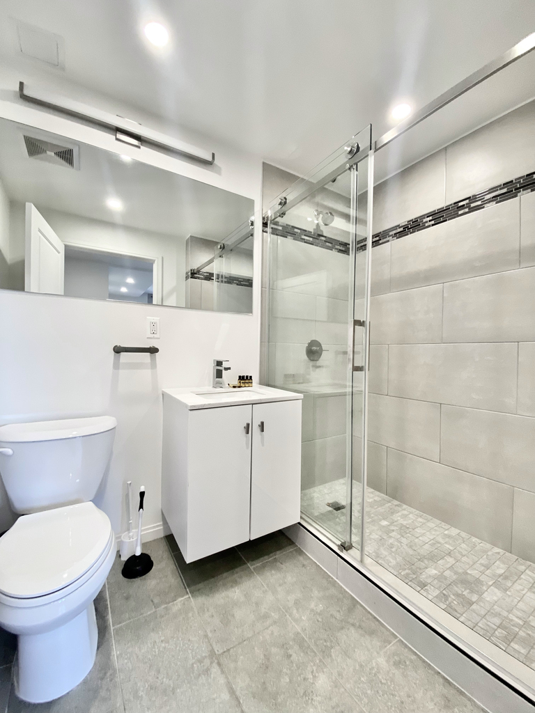West 81st Street - Photo 9