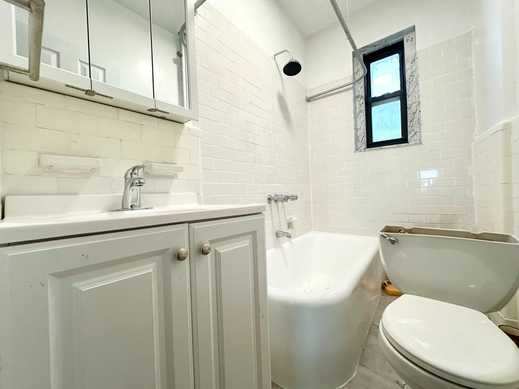 1544 Gillespie Avenue - Photo 5