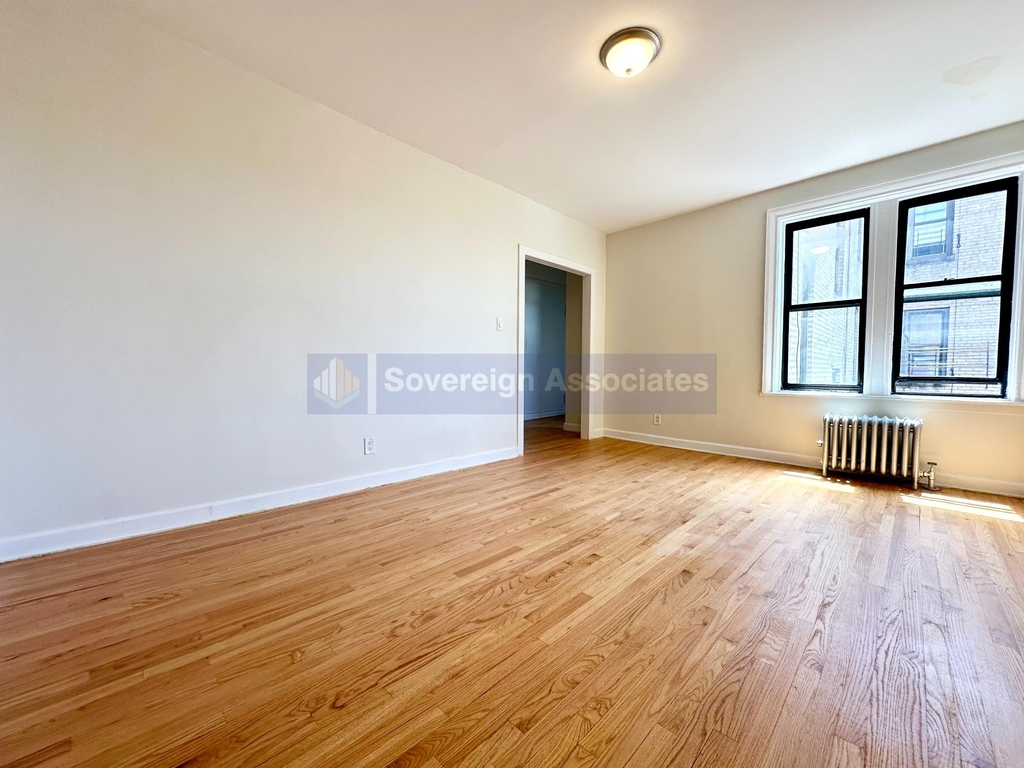 3105 Decatur Avenue - Photo 0
