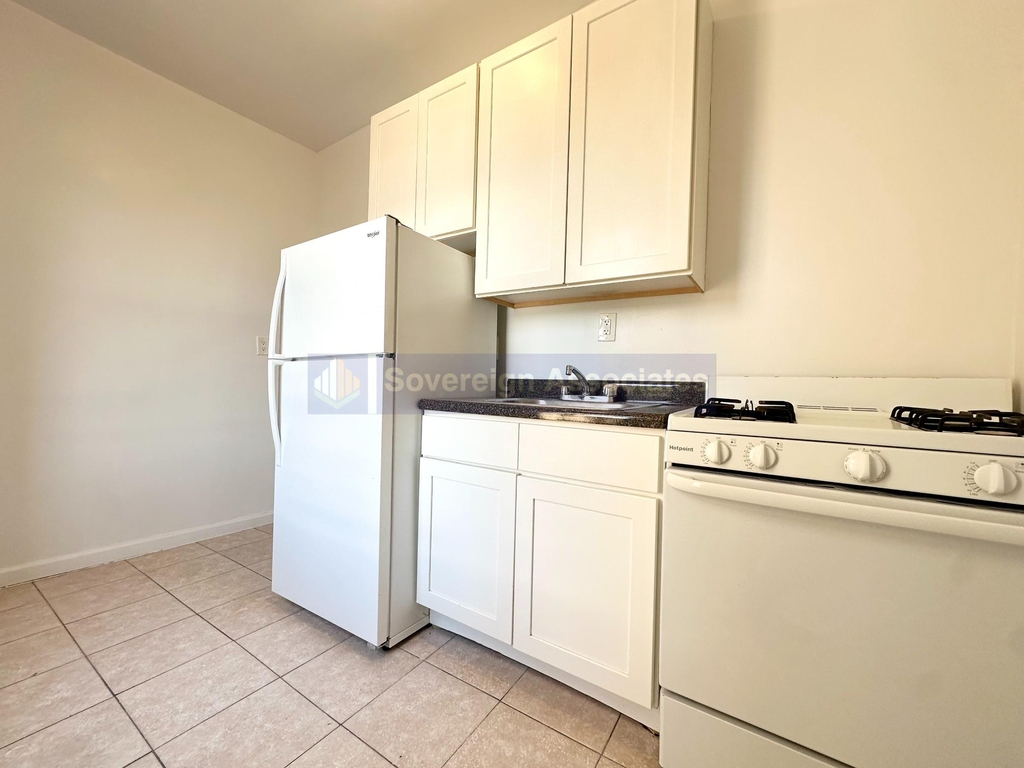 3105 Decatur Avenue - Photo 4