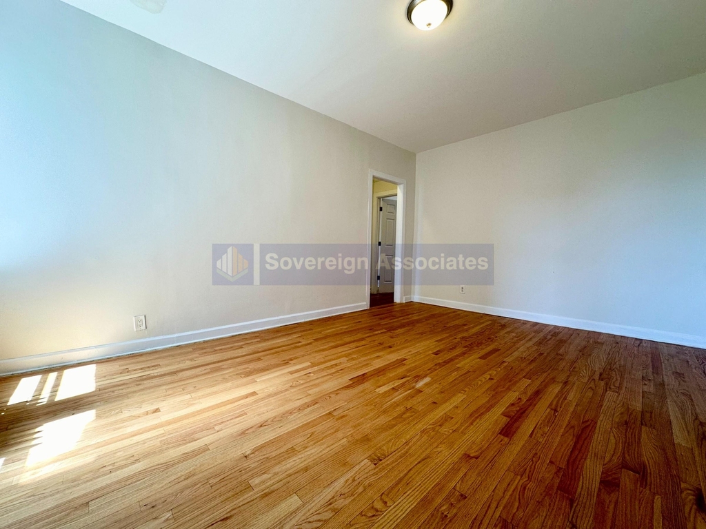 3105 Decatur Avenue - Photo 1