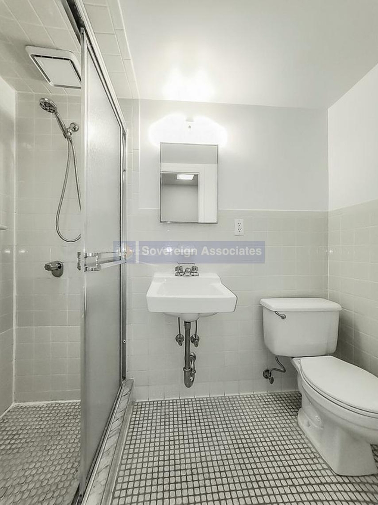 208 West 82nd Street - Photo 8