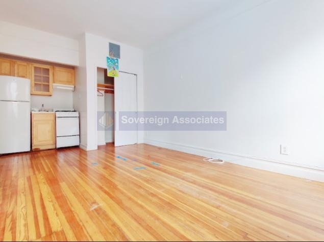 936 West End Avenue - Photo 1