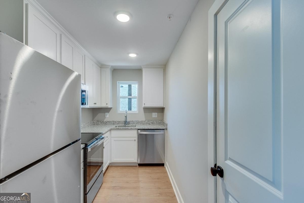 710 Jesse Jewell Se - Photo 5