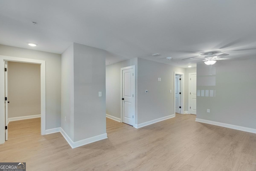 710 Jesse Jewell Se - Photo 3