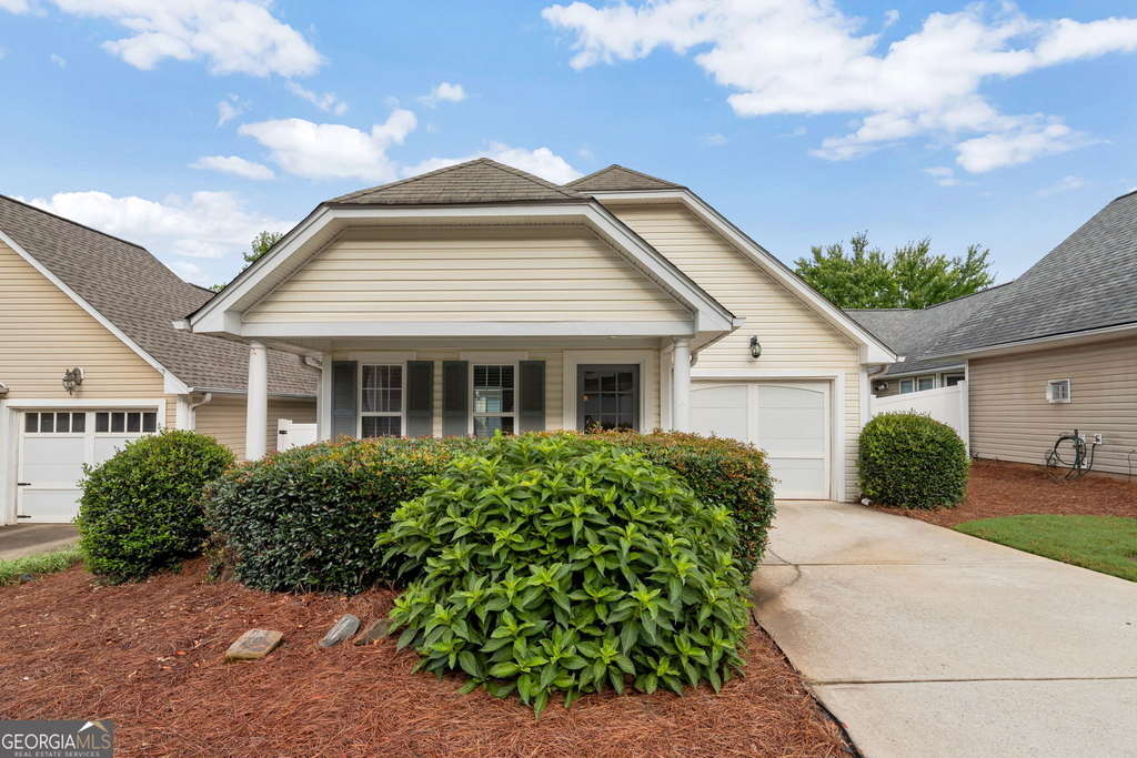 196 Highland Falls Drive - Photo 0