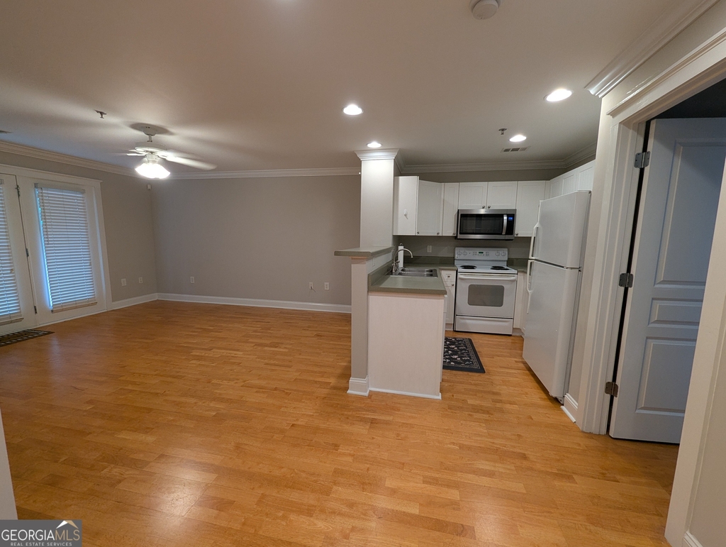 490 Barnett Shoals Road - Photo 2