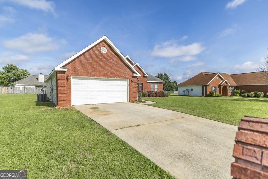 105 Millstone Way - Photo 1