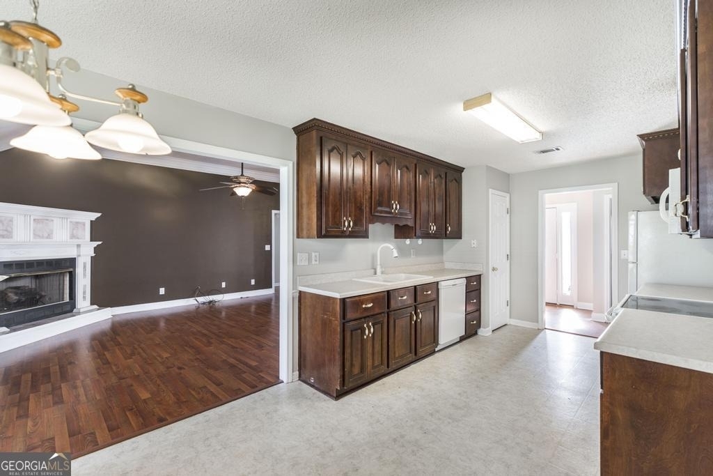 105 Millstone Way - Photo 12
